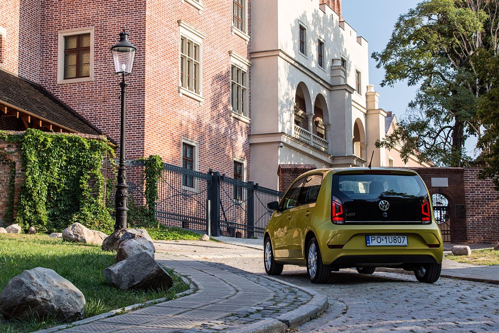 Volkswagen up - 28