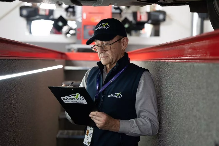 umowa-kupna-sprzedazy-pojazdu