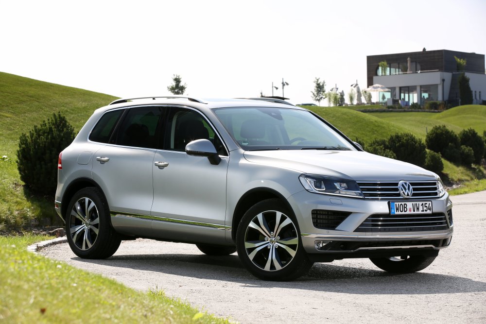 Volkswagen Touareg - 1