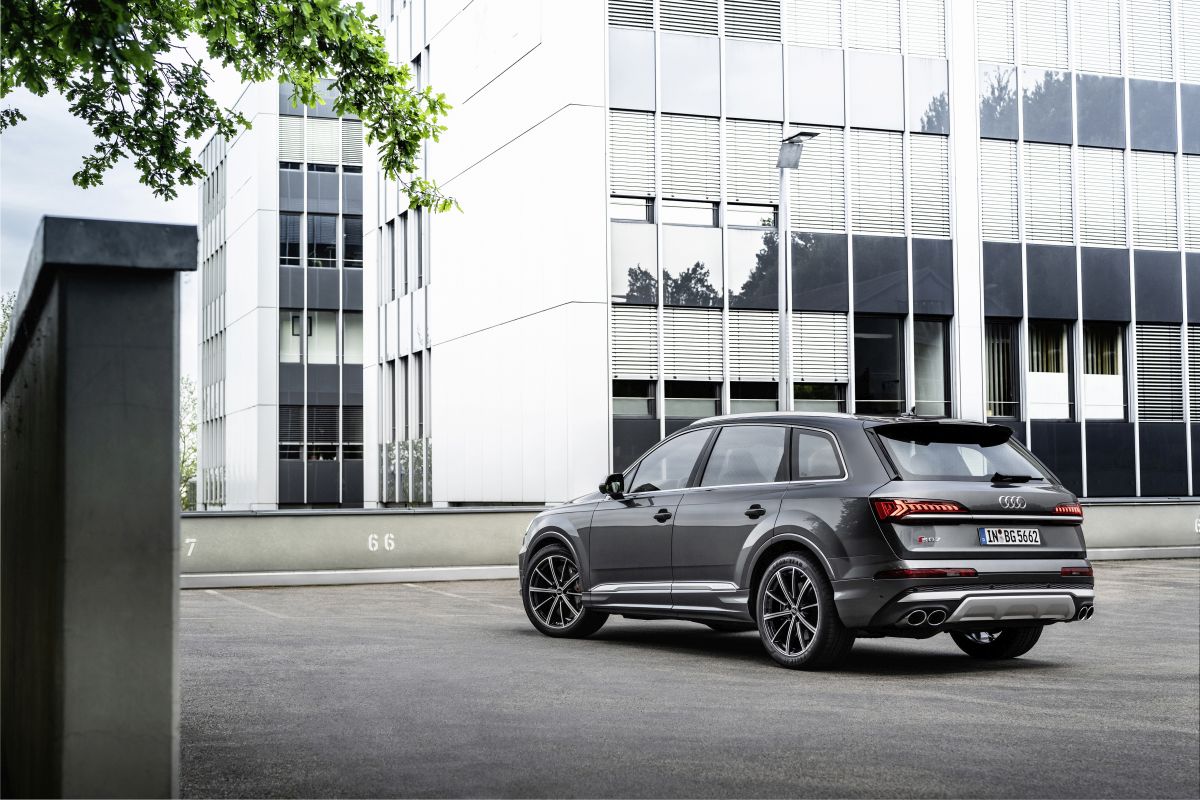 Audi SQ7 TFSI - 1